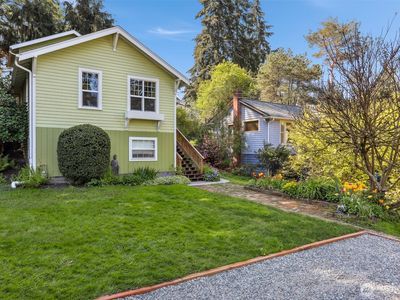 2727 NE 103rd Street, Seattle, WA, 98125