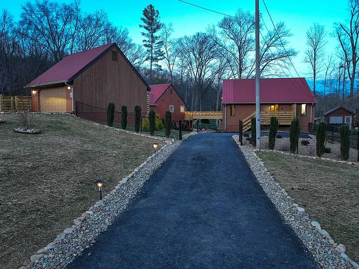 Lake Haven Dr — Photo 9