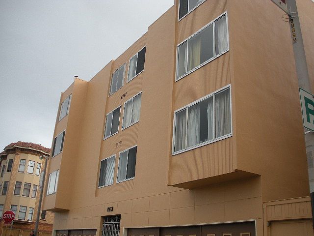 1st image of 1901 Chestnut St APT 11