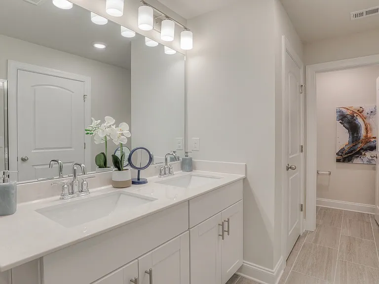 4691 Ridge Bend Dr — Photo 4