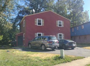 33 Cottage Gate Rd, Sicklerville, NJ 08081