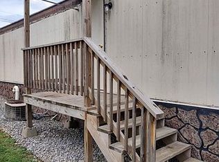 22 Phillips Dr, Sistersville, WV 26175