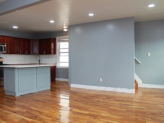 3rd image of 116-18 155th St #116-18