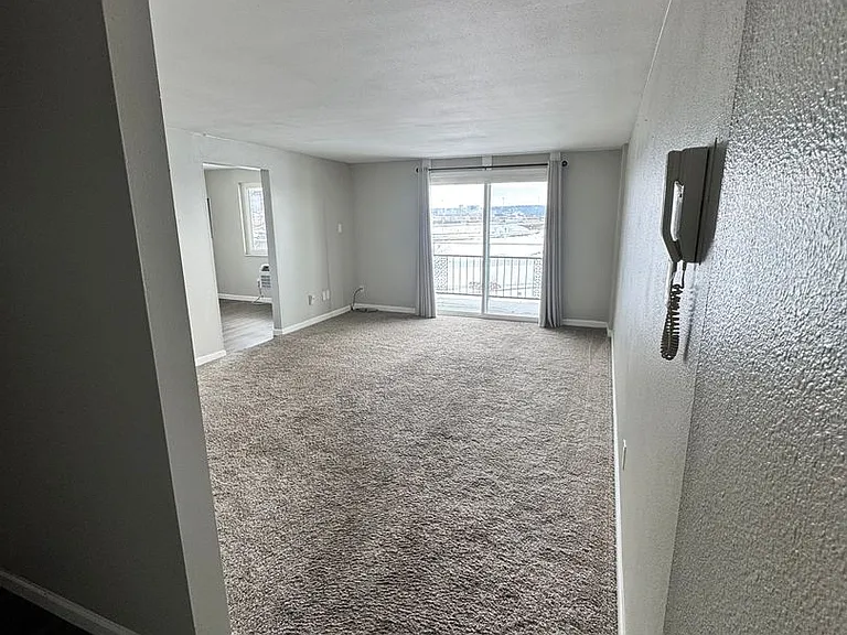 848 Riverview Ter #607 — Photo 5