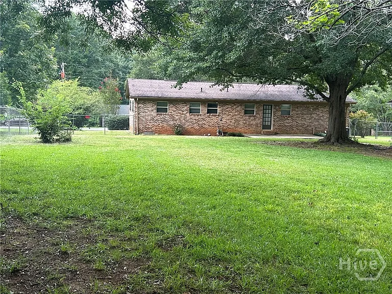 1020 Tuxedo Ln — Photo 29