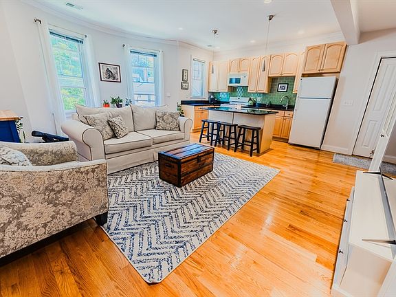 2nd image of 146 Clifton St APT 6