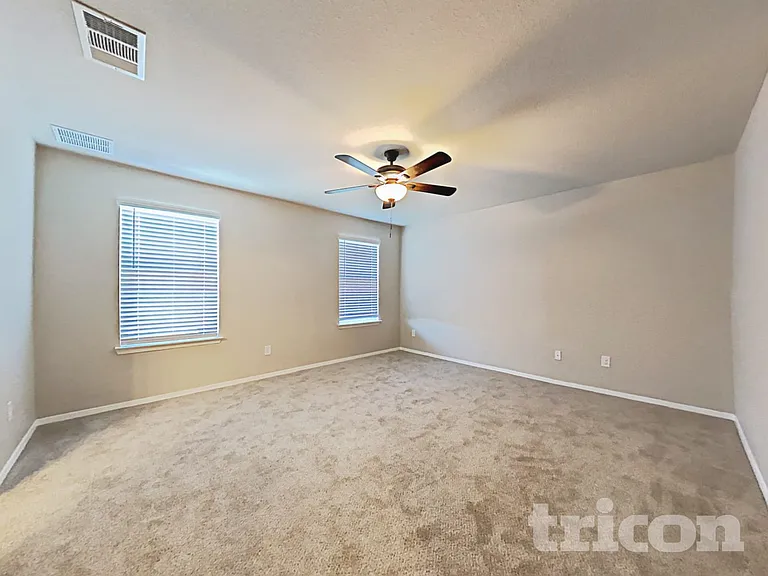 9411 Sandy Ridge Way — Photo 8