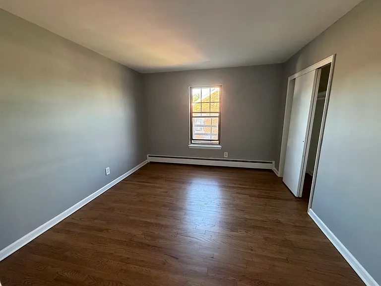 51 W Essex St #B — Photo 8