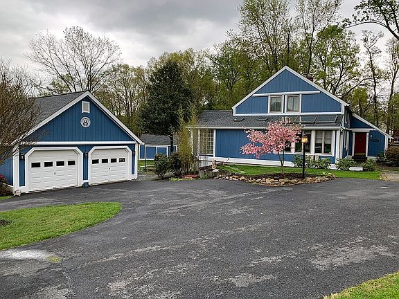 5th image of 15928 Meadow Walk Rd