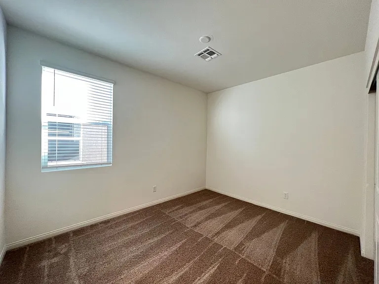 7569 W Mistral Ave — Photo 16