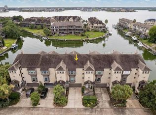 18305 Starboard Dr, Houston, TX 77058