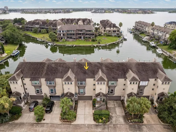 18305 Starboard Dr, Houston, TX 77058