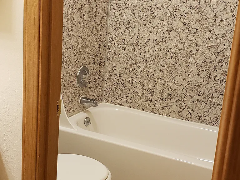 ARBORCREST APARTMENTS — Photo 4