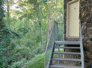 708 Park De Ville Pl, Columbia, MO 65203