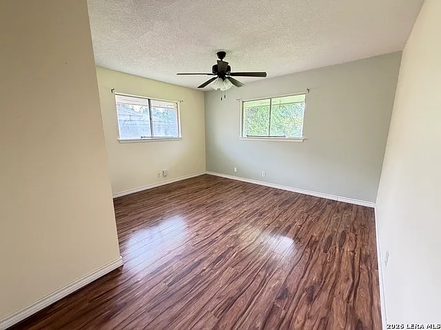 3710 Pinebluff Dr — Photo 16