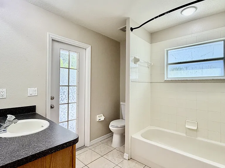 2708 Wood Pointe Dr — Photo 17