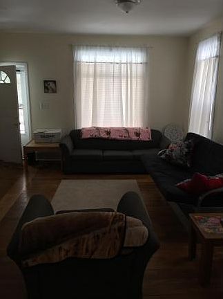 3rd image of 82-84 Lincoln Ave
