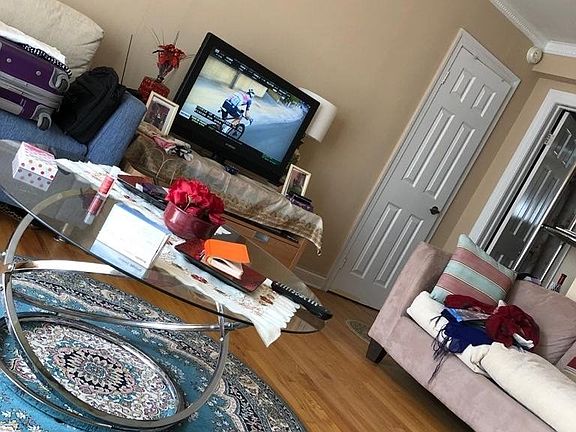 4th image of 216 Naughton Ave APT B
