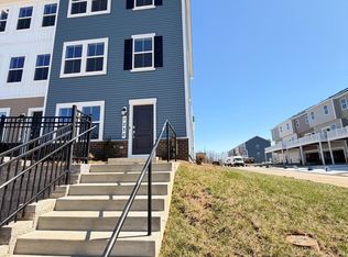 1230 Red Clover Ln, Ranson, WV 25438