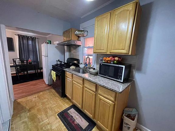 3rd image of 3526 91st St