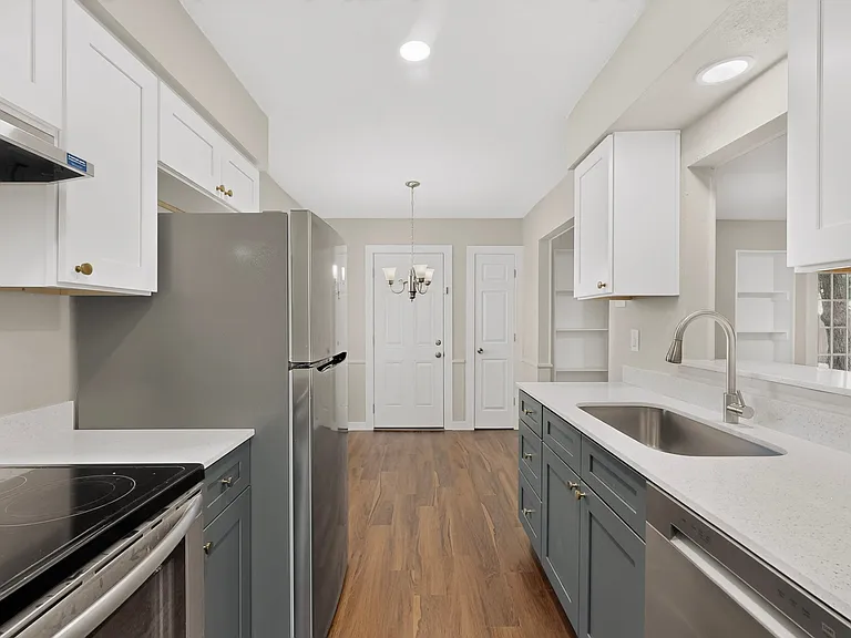 1717 Japonica Ln — Photo 16