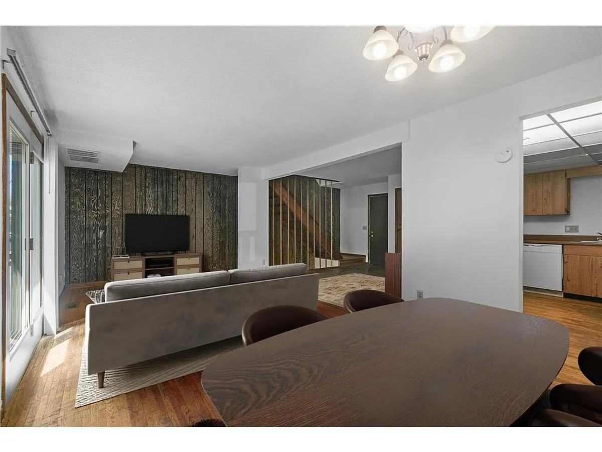 Building Photo - Van Cleve Townhomes