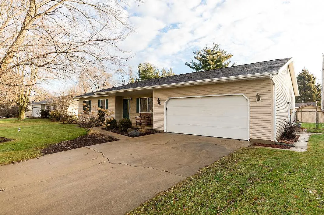 2809 William Dr photo 1