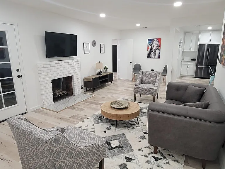 6725 Belmar Ave — Photo 55