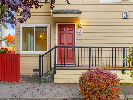 2902 13th Street #3A, Everett, WA 98201