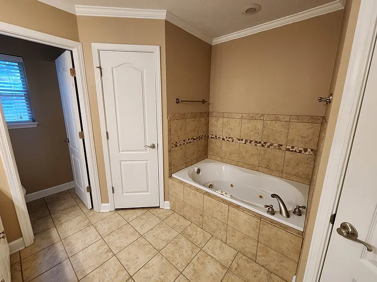 12 Jonathon Cv — Photo 15