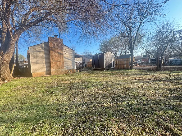1817 Breckenridge Dr — Photo 22