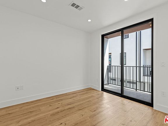 4th image of 5538 Tova Rd