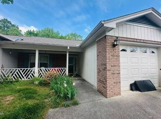 1974 Locarno Dr, Knoxville, TN 37914