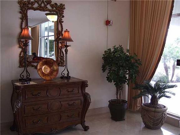 4th image of 305 N Pompano Beach Blvd APT 907