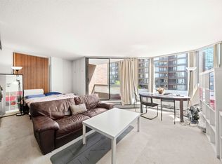 1330 Burrard St #313, Vancouver, BC V6Z 2B8