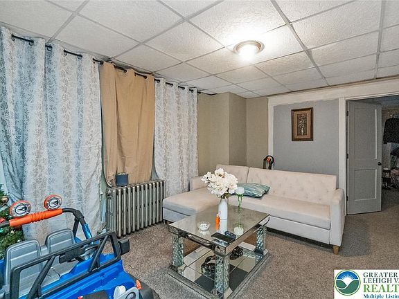 4th image of 224 W Water St