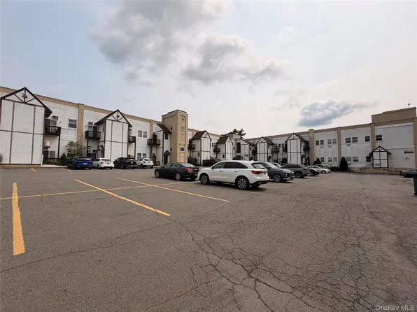 39 Church Street #14, Port Jervis, NY 12771