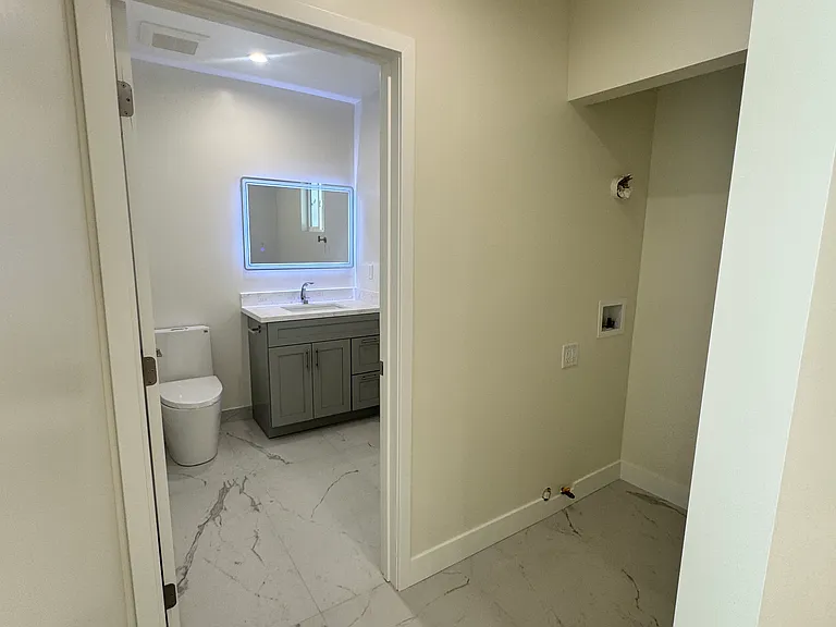 8811 Yates St — Photo 20