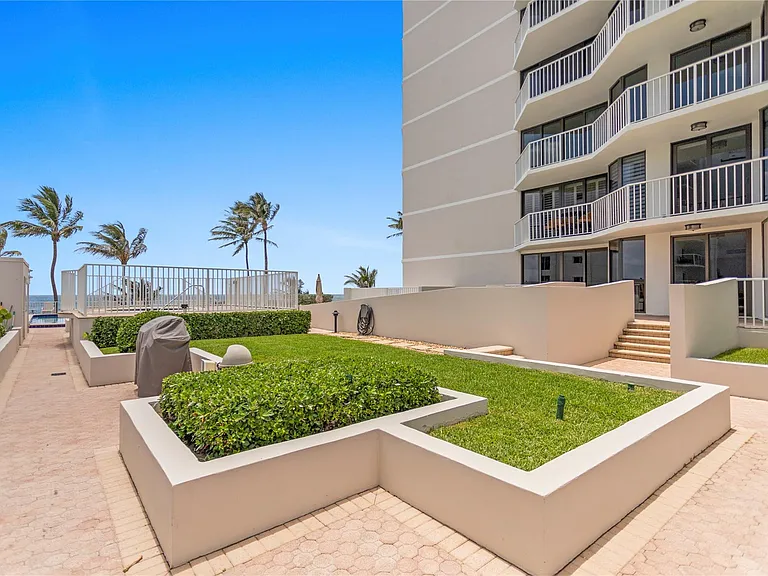 2917 S Ocean Blvd #501 — Photo 47