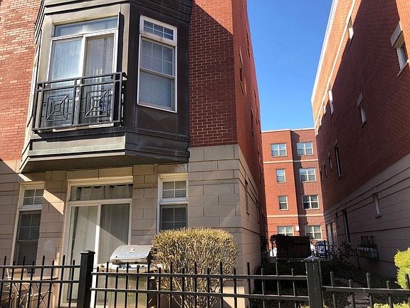 3rd image of 808 W University Ln Unit 1A