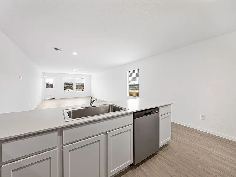 241 Tahoe Ave — Photo 23