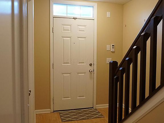 3rd image of 330 Silver Maple Dr