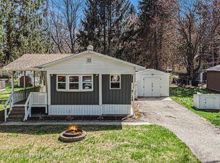 111 Terrace Dr, Houghton Lake, MI 48629