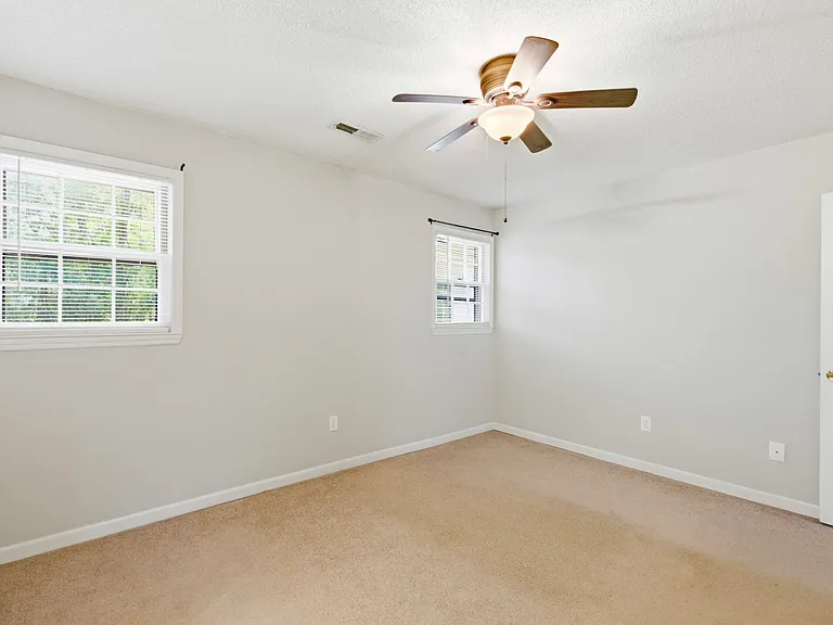 1860 Piper Dr — Photo 25