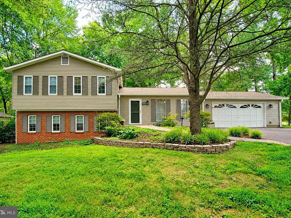 2405 Earlsgate Ct