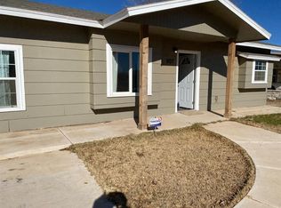 907 E Rice St, Lubbock, TX 79403