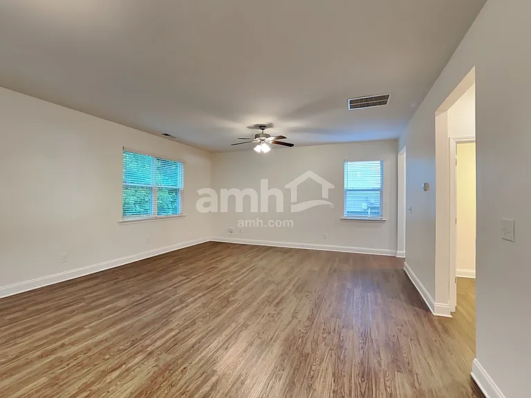 3348 Okelly Dr — Photo 8