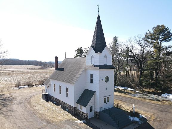 3rd image of W14755 Old Highway 10 Rd