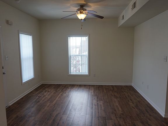 4th image of 5 Lancaster Ave