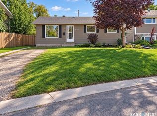 955 Holdsworth Crescent, Moose Jaw, SK S6H 6T8